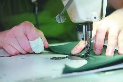 从日常服装到战场防护 中国制造如何占据全球防弹衣70%市场份额